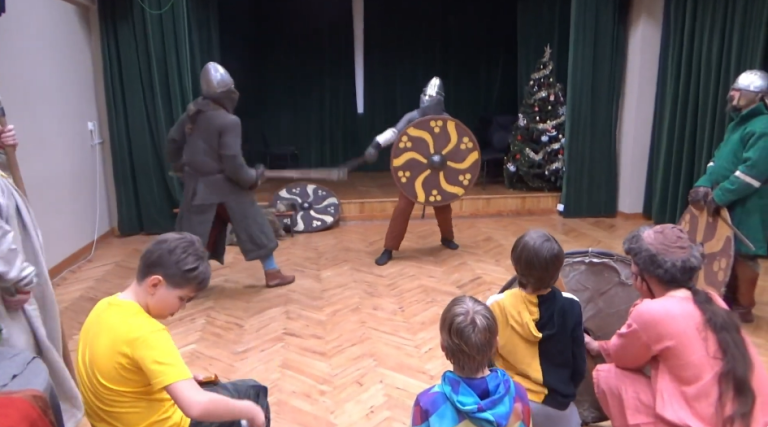 Nagranie: Pokazy rekonstrukcyjne w Domu Harcerza